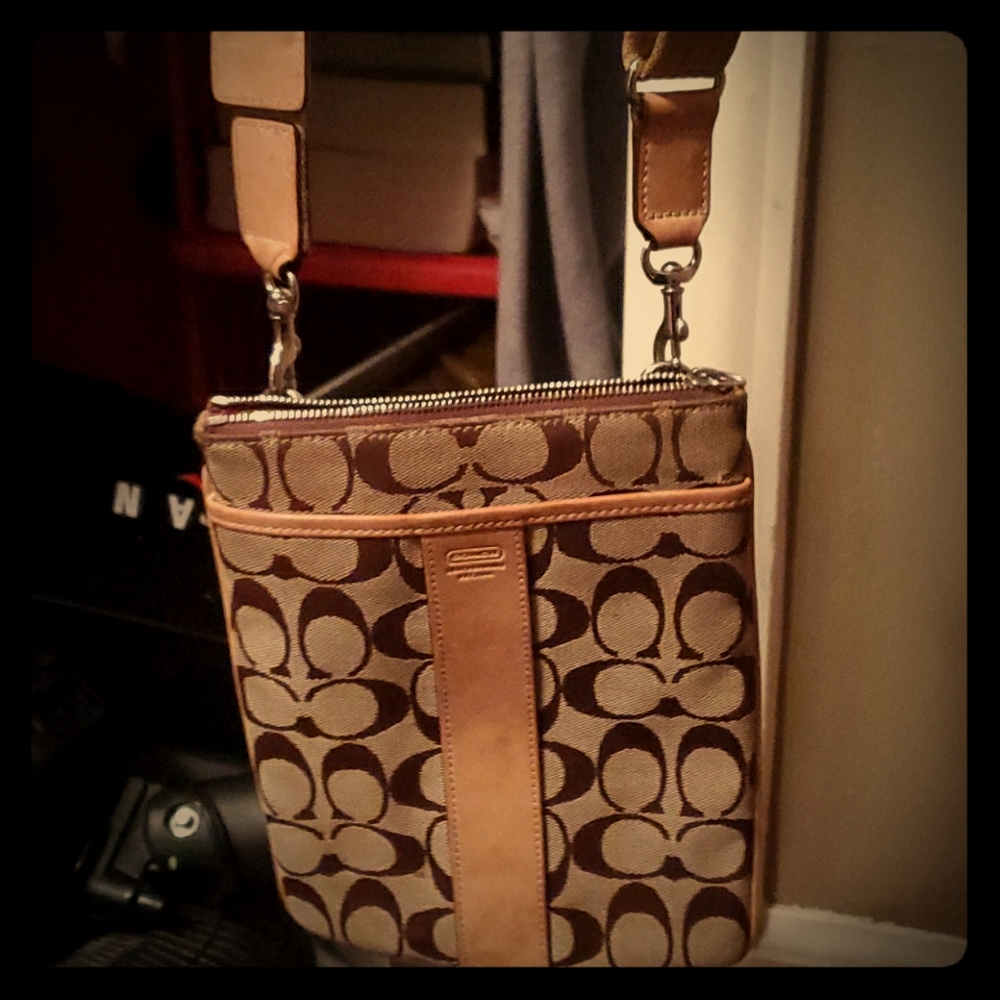 Coach shoulder bag
